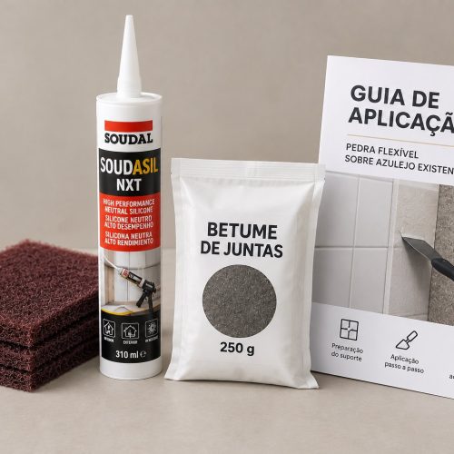 Conteúdo do kit de aplicação Korevo para azulejo: rede abrasiva, silicone neutro Soudal, betume de juntas de 250 g e guia de aplicação impresso